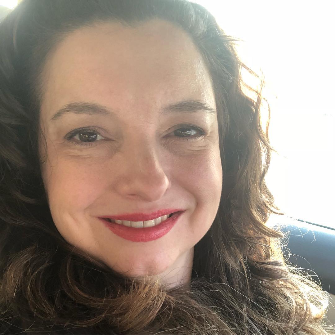 Carla Fernández - Compradora de Facebook